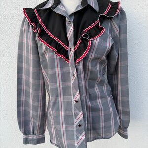 Vintage 80’s ruffle Western Snap button up shirt